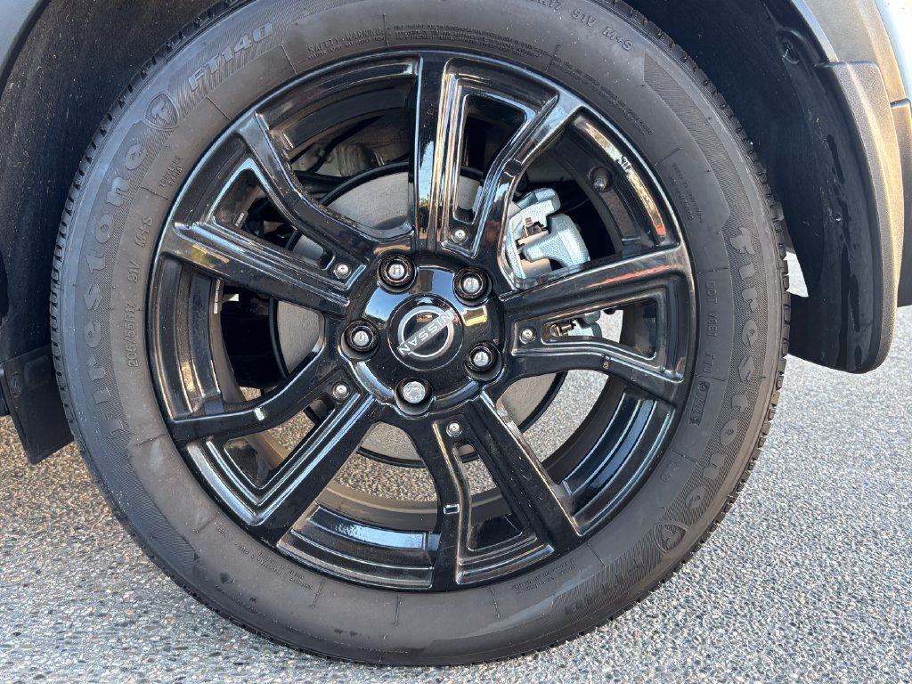 Used 2023 Nissan Kicks SV FWD image 31