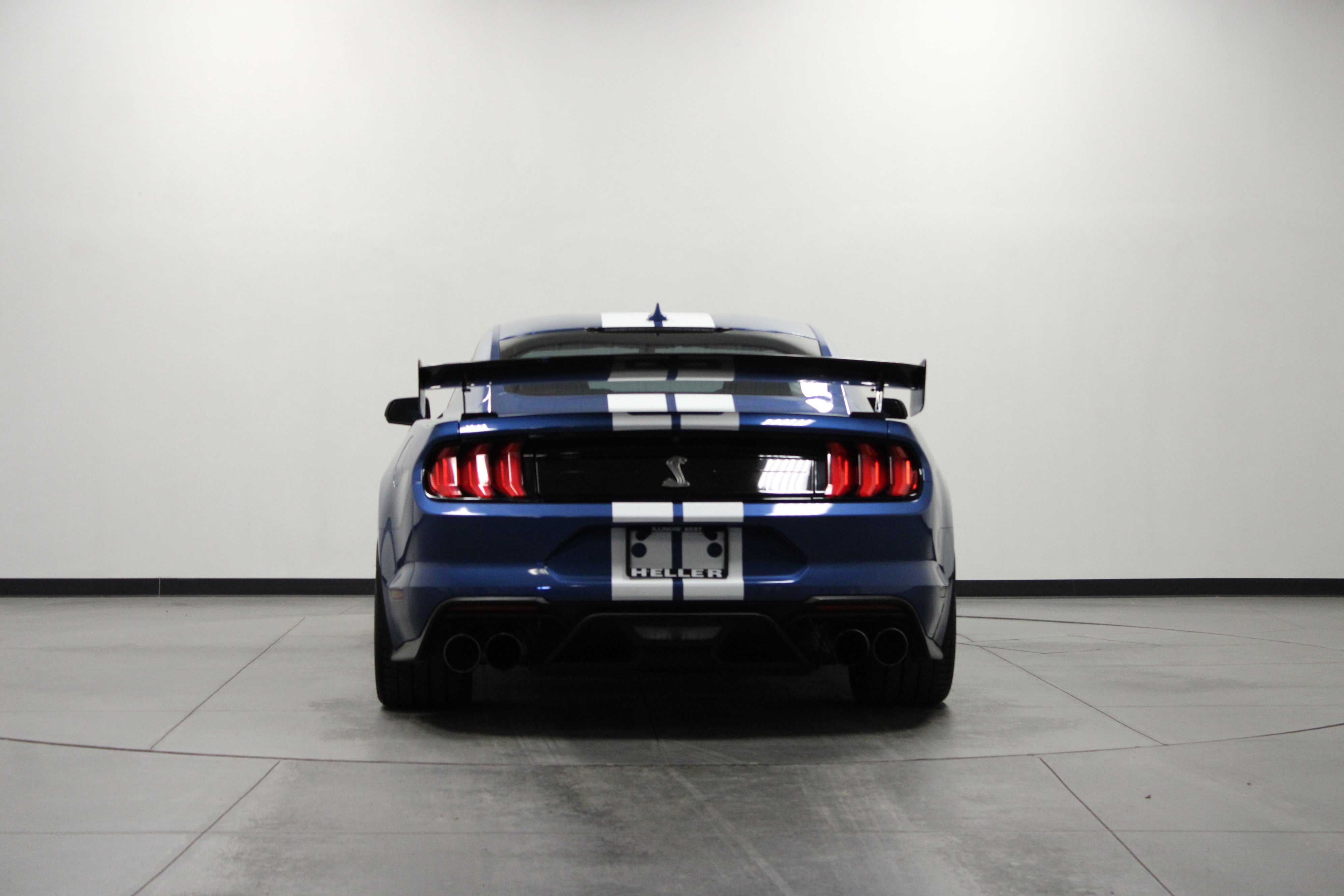 Used 2020 Ford Mustang Shelby GT500 w/ Technology Package image 5