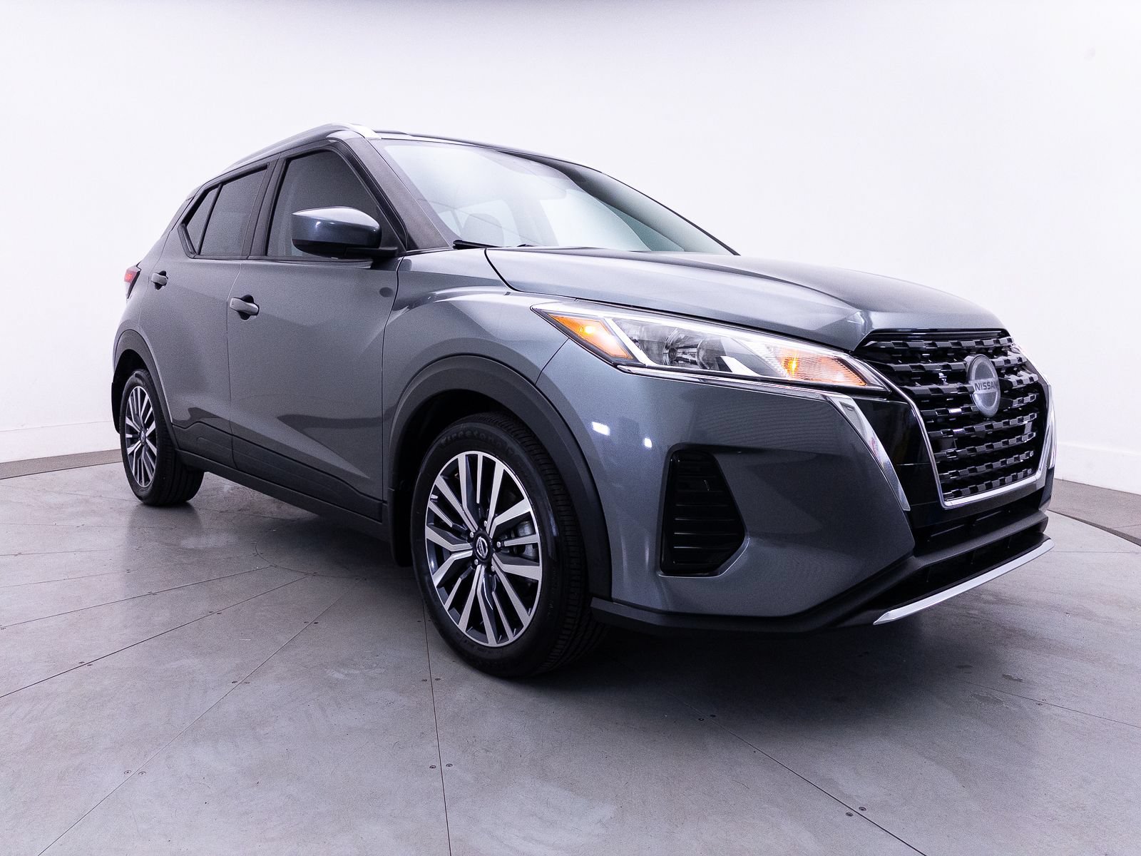 Used 2021 Nissan Kicks SV FWD image 9