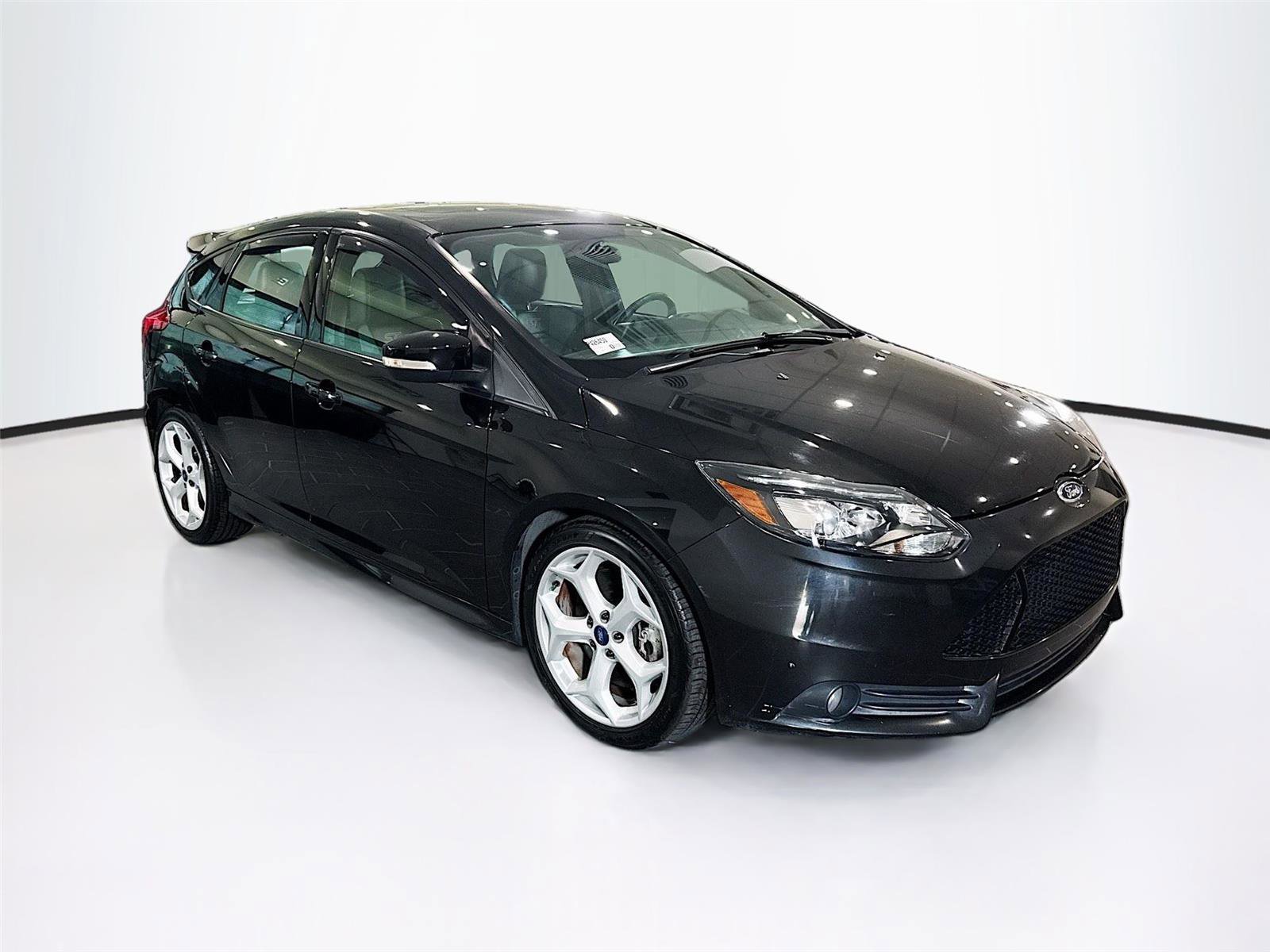 Used 2014 Ford Focus ST w/ Equipment Group 202A FWD image 29