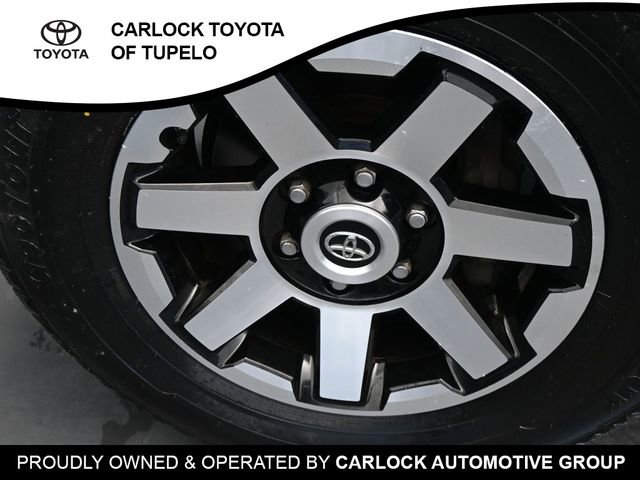 Used 2020 Toyota 4Runner TRD Off-Road AWD/4WD image 37