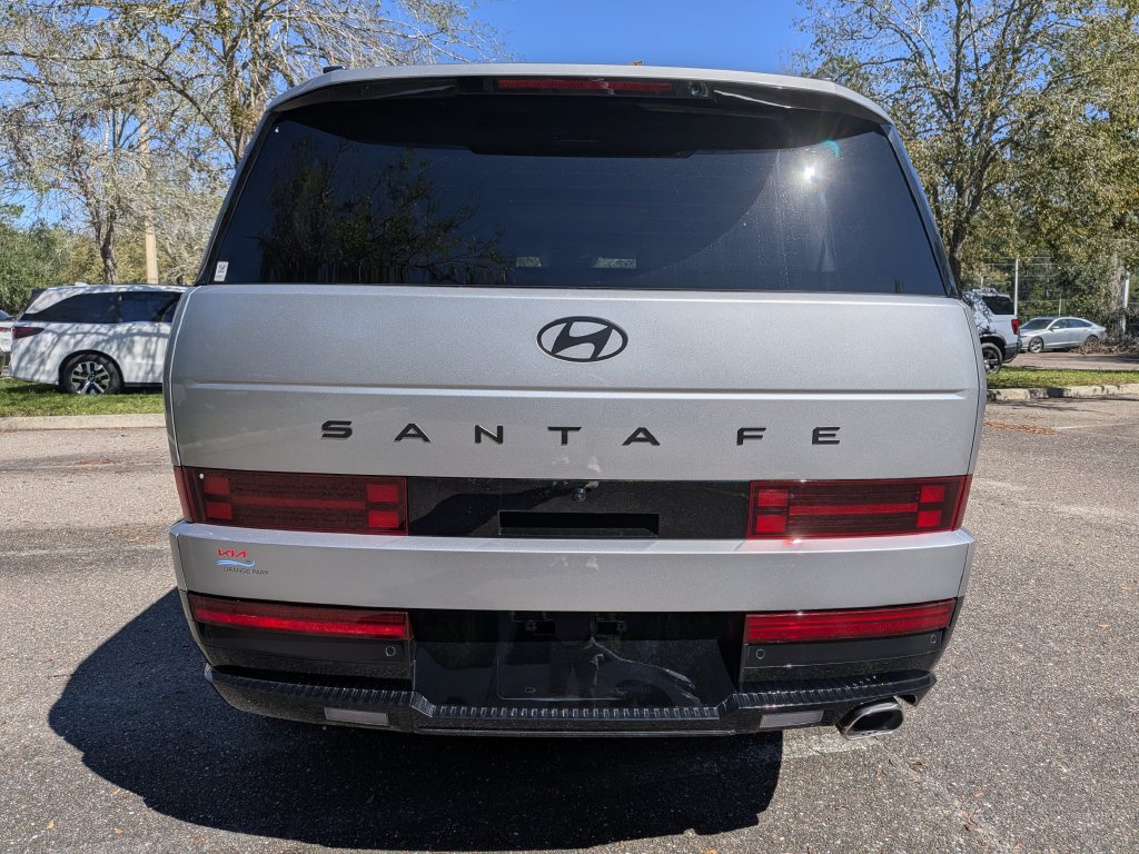 Used 2024 Hyundai Santa Fe Calligraphy FWD image 4