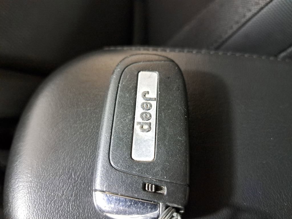 Used 2020 Jeep Renegade Altitude w/ UConnect 8.4 Nav Group image 26