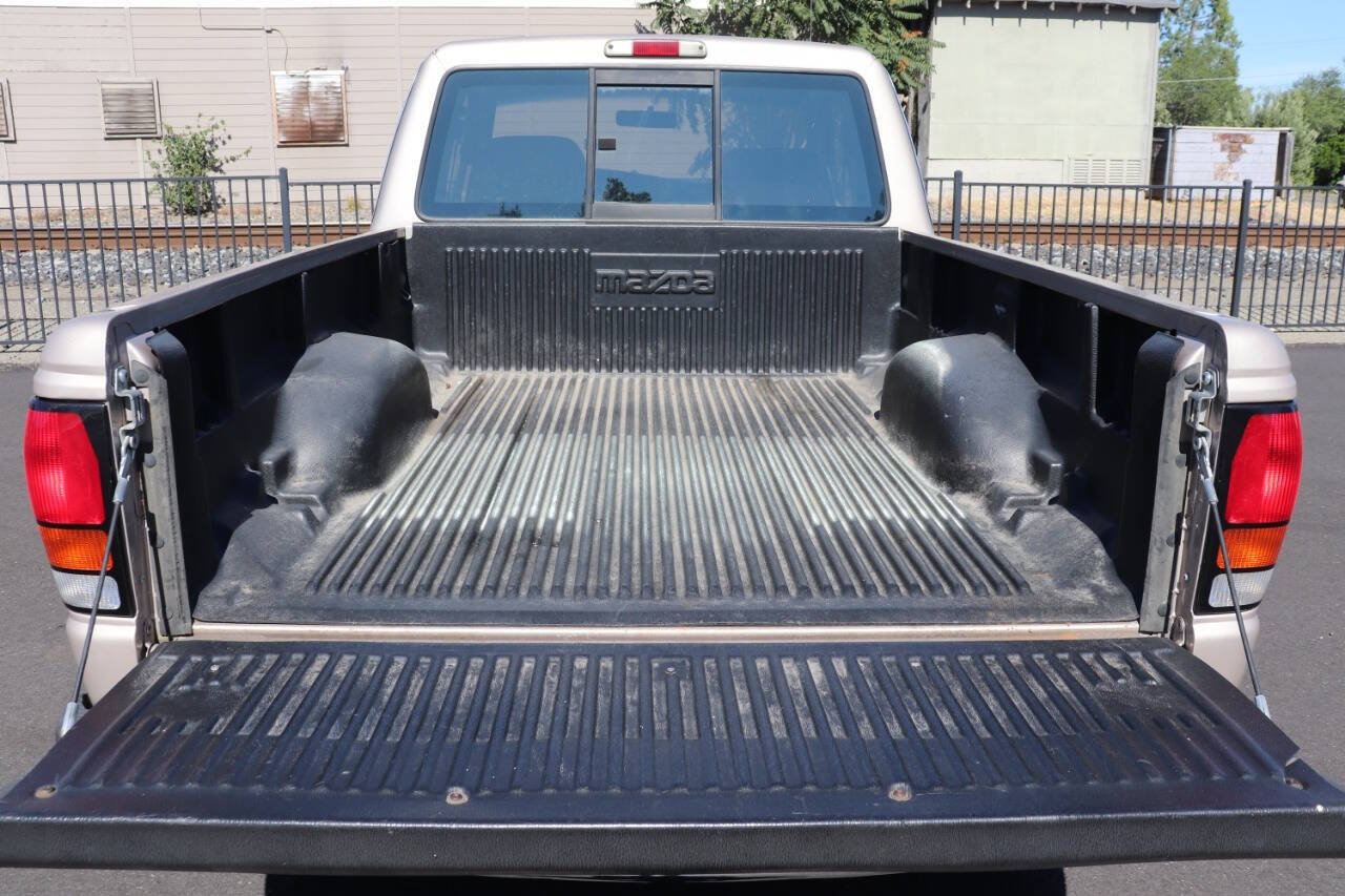 Used 1997 MAZDA B-Series Pickup 4x4 Cab Plus B4000 image 8