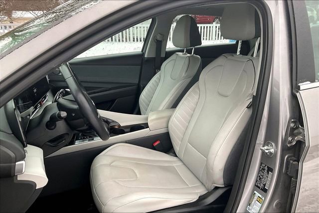 Certified 2024 Hyundai Elantra Limited image 26