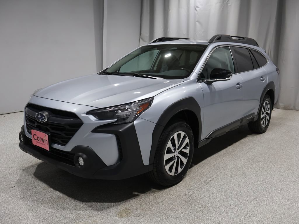 Used 2023 Subaru Outback Premium image 6