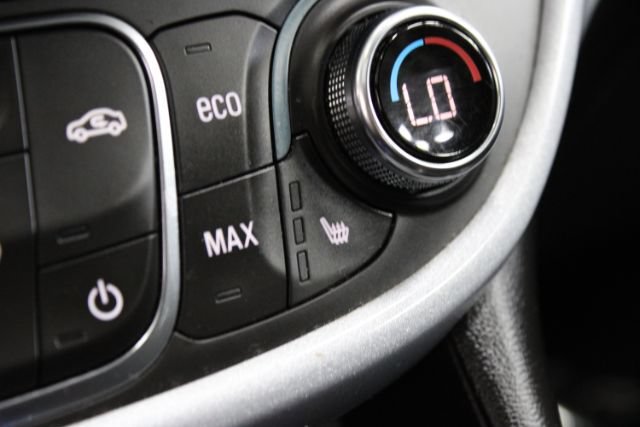 Used 2016 Chevrolet Volt LT w/ Comfort Package FWD image 17