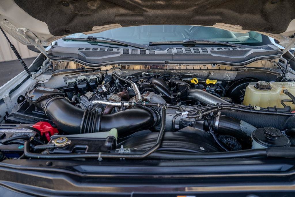 Used 2019 Ford F350 Lariat w/ Chrome Package AWD/4WD image 13