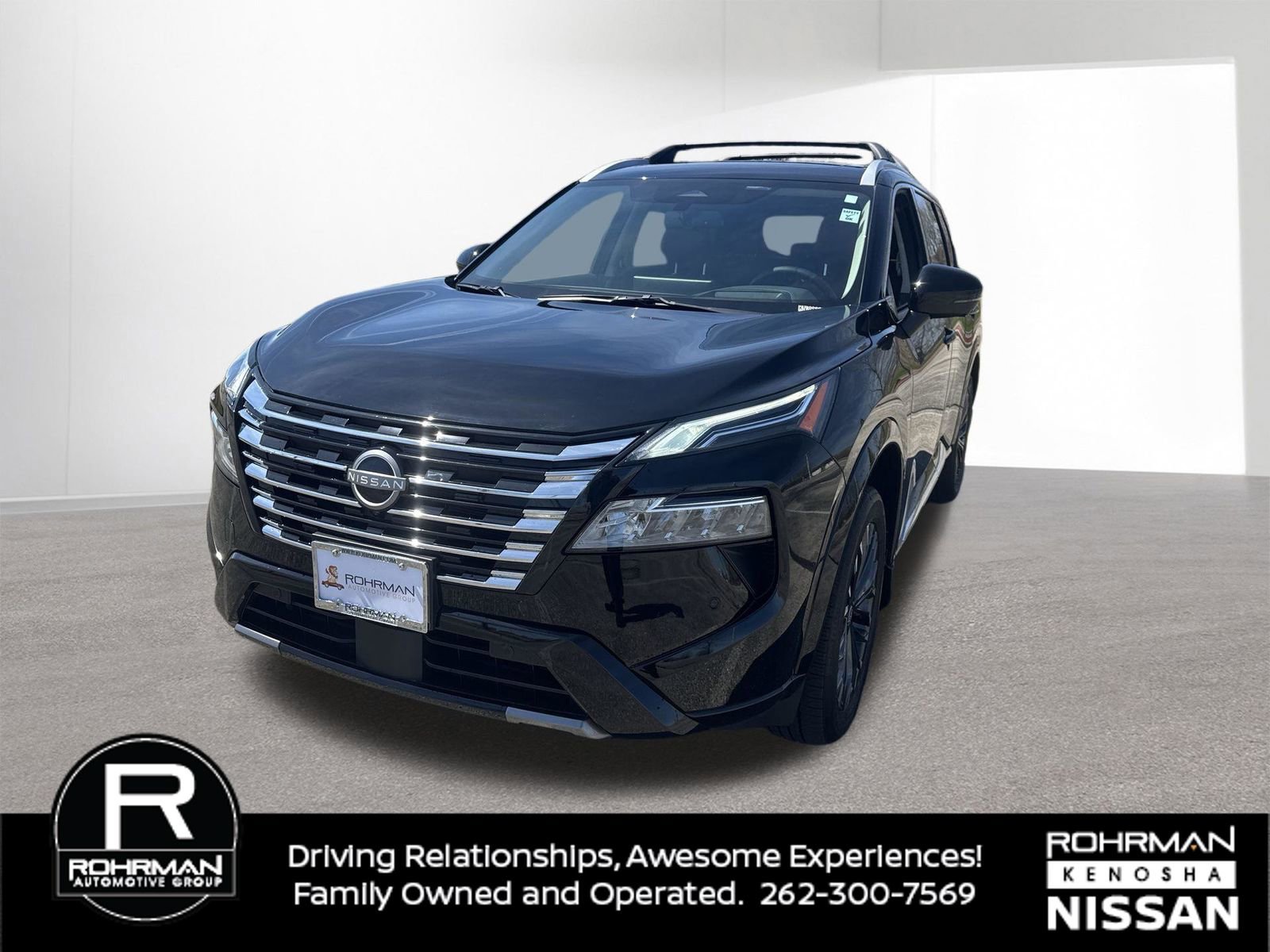 Used 2025 Nissan Rogue Platinum w/ Platinum Premium Package AWD/4WD image 2