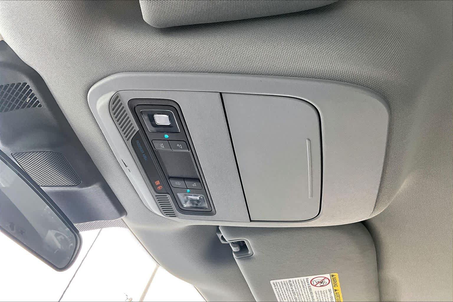 Used 2025 Ford F250 XLT AWD/4WD image 32