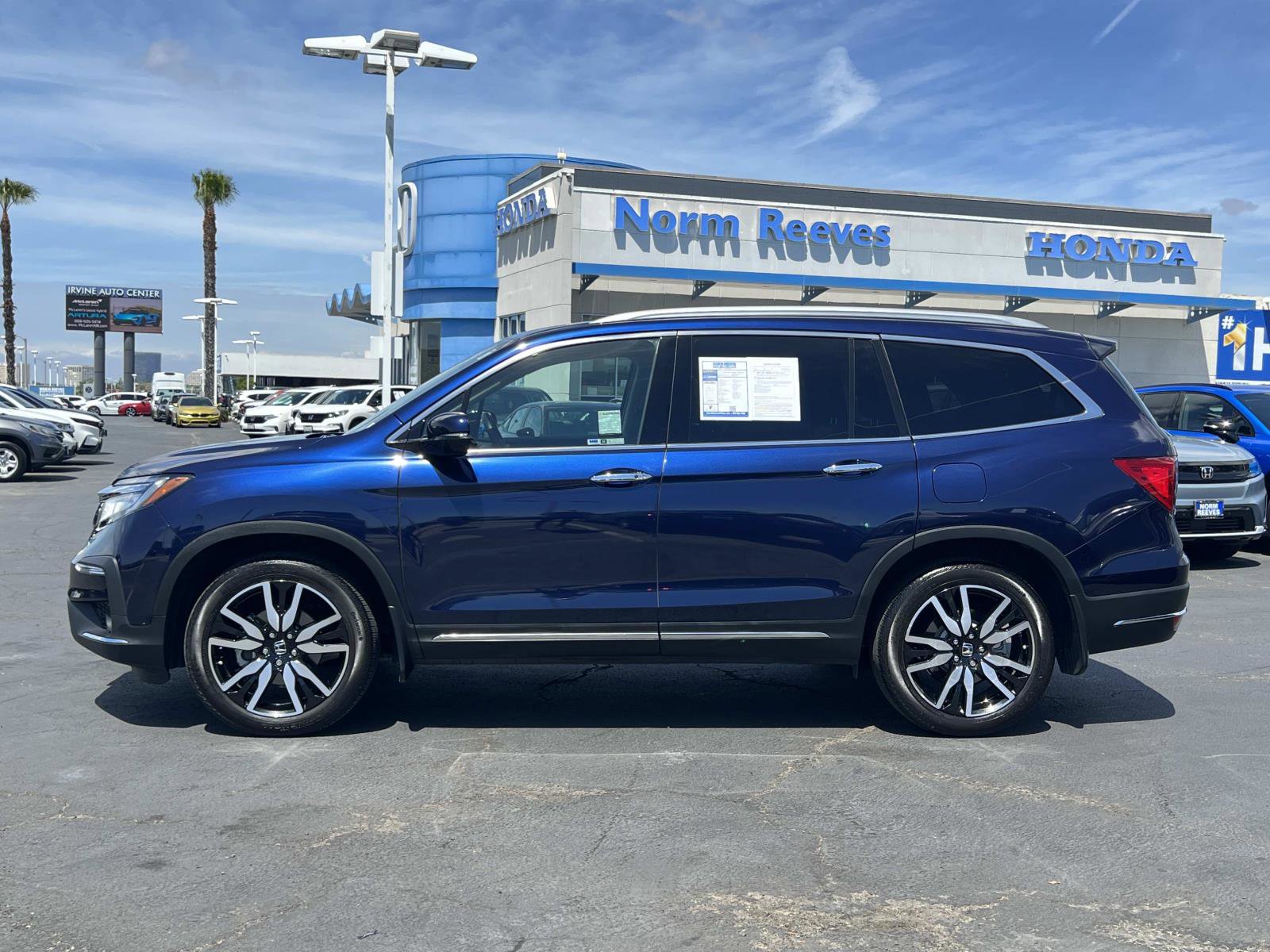 Used 2022 Honda Pilot Touring image 2