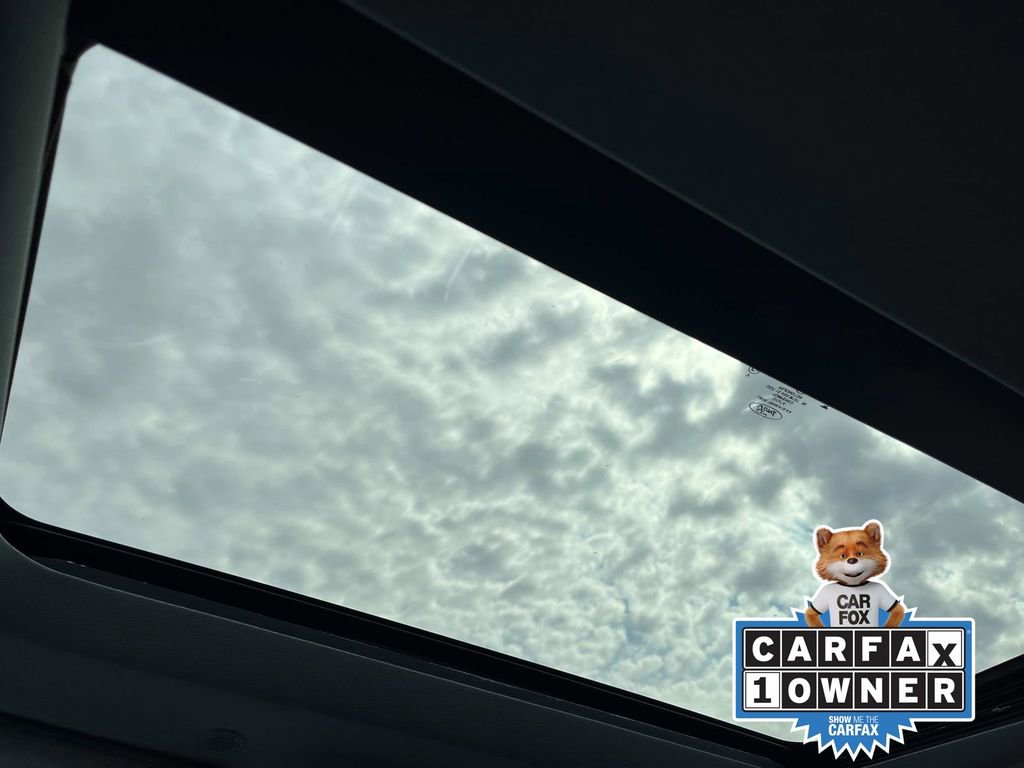 Used 2023 Ford Explorer XLT w/ Equipment Group 202A image 16