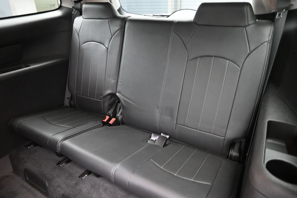 Used 2016 Buick Enclave Leather FWD image 25