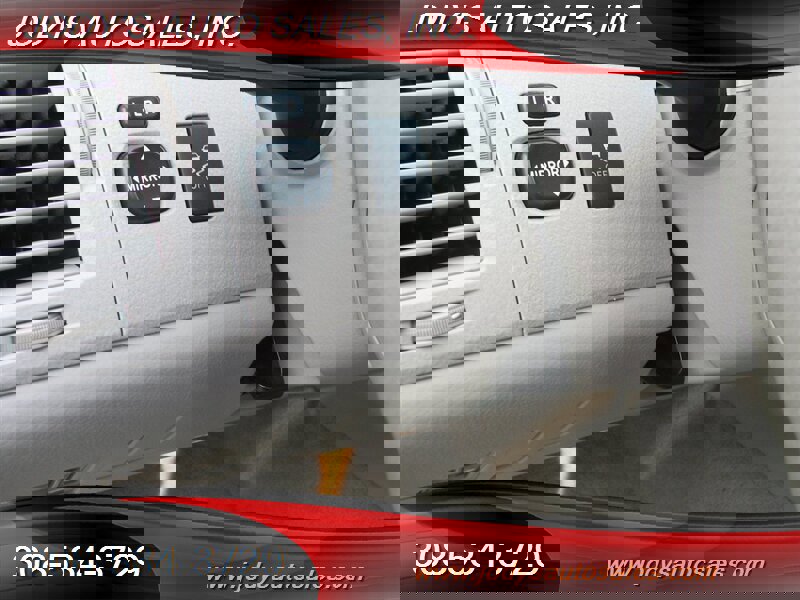 Used 2011 Toyota Avalon Limited image 6