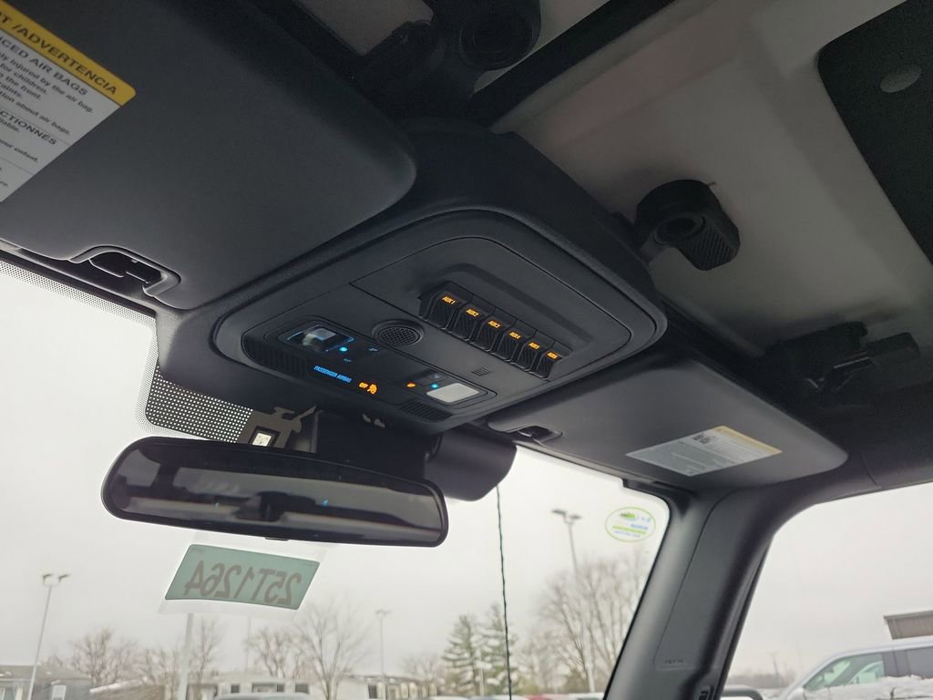 New 2025 Ford Bronco Heritage Edition image 30