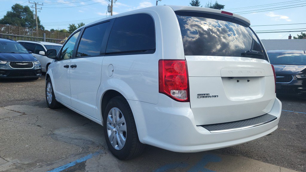 Used 2019 Dodge Grand Caravan SE FWD image 8