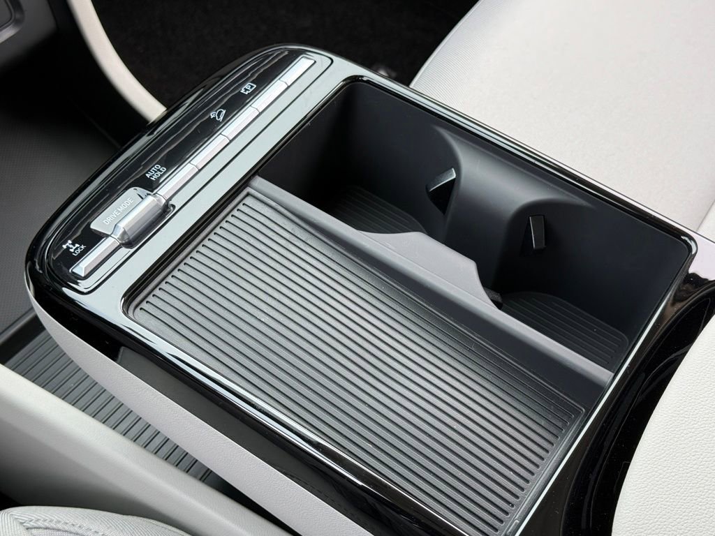 New 2026 Hyundai Tucson Blue SE w/ Tow & Go Package image 18