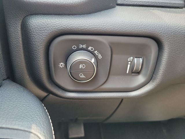 Used 2026 RAM 2500 Big Horn AWD/4WD image 21