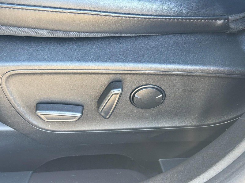 Used 2023 Ford Escape ST-Line w/ Tech Pack #1 AWD/4WD image 16