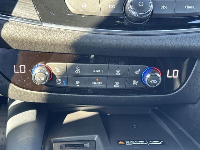 Used 2023 Buick Enclave Premium w/ Experience Buick Package FWD image 18