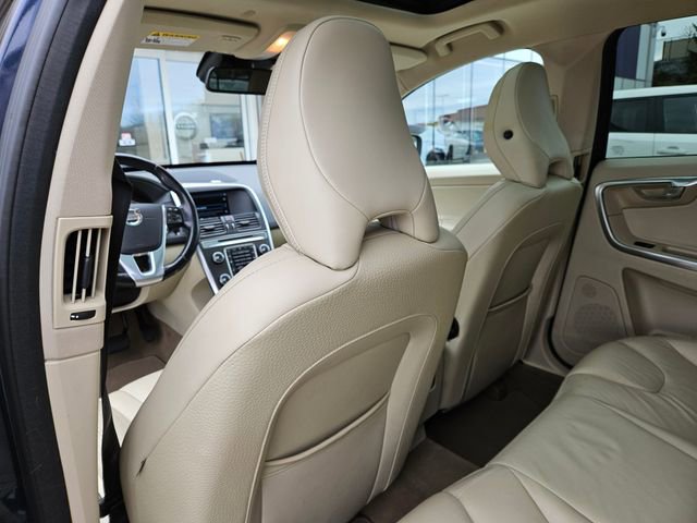 Used 2014 Volvo XC60 T6 image 19