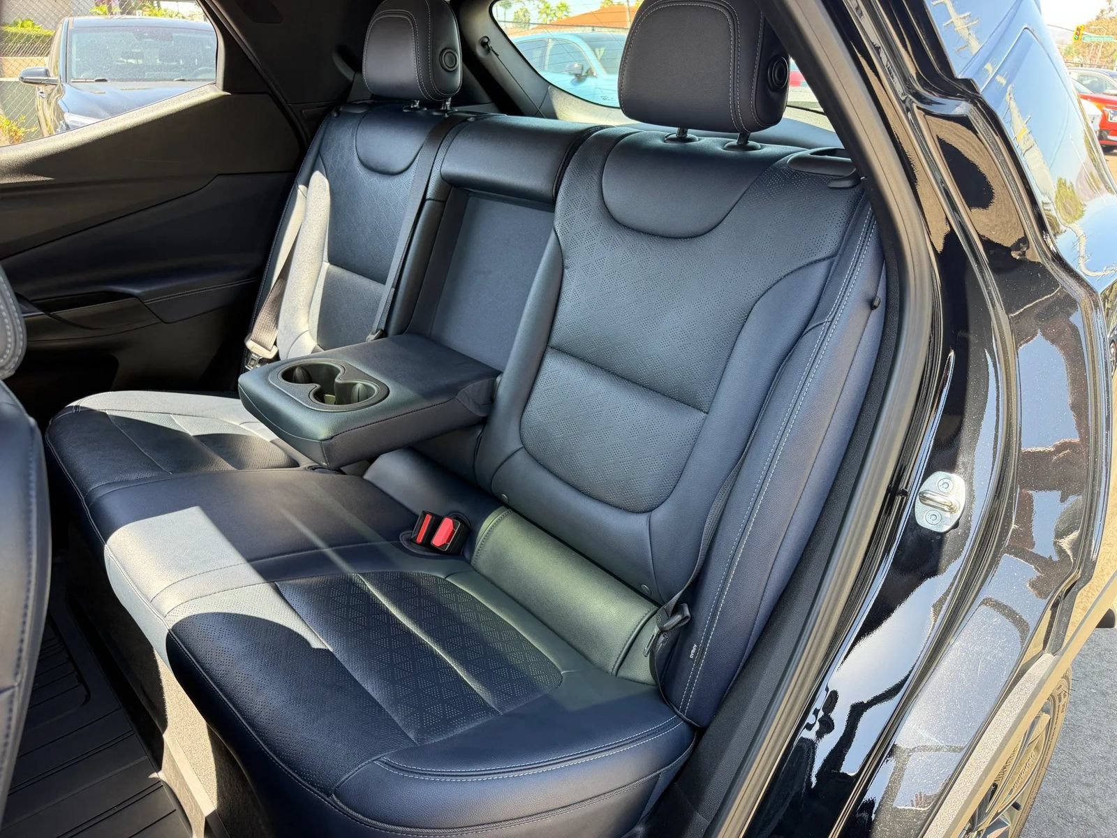 Used 2022 Chevrolet Bolt EUV Premier w/ Launch Edition FWD image 35