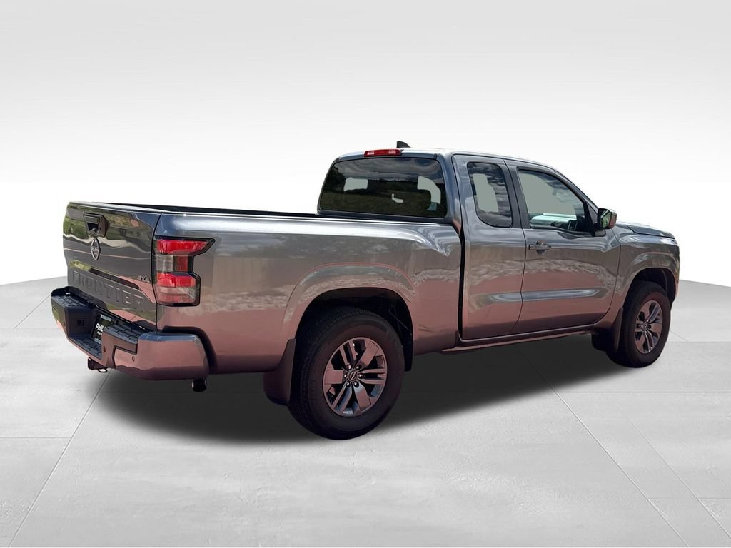 Used 2025 Nissan Frontier SV AWD/4WD image 8