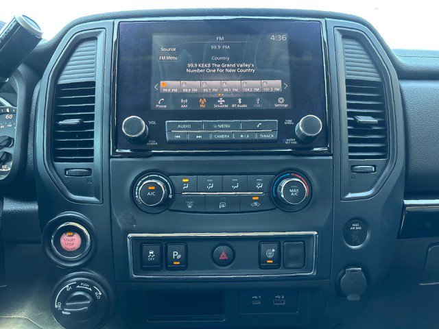 Used 2022 Nissan Titan SV AWD/4WD image 15