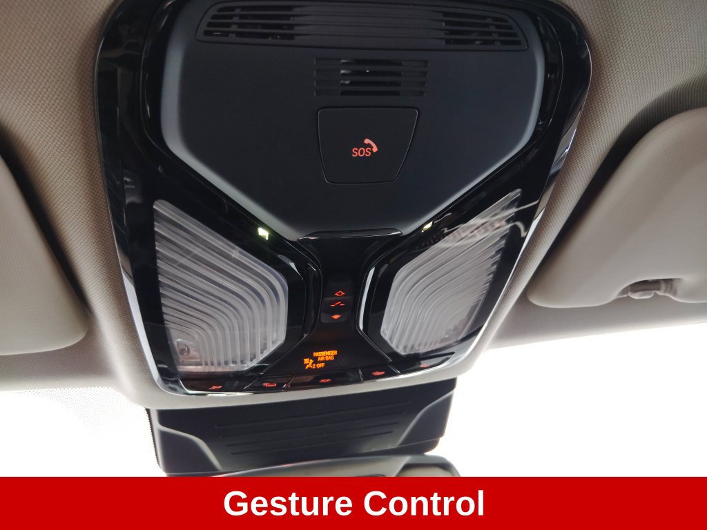 Used 2023 BMW X7 xDrive40i w/ Premium Package AWD/4WD image 32