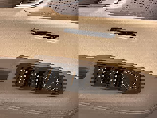 Used 2021 Cadillac XT6 Premium Luxury image 40