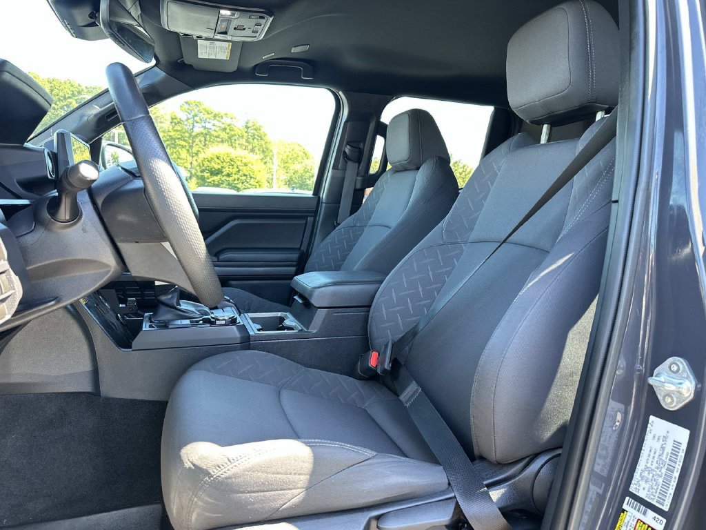 Used 2024 Toyota Tacoma SR5 AWD/4WD image 23