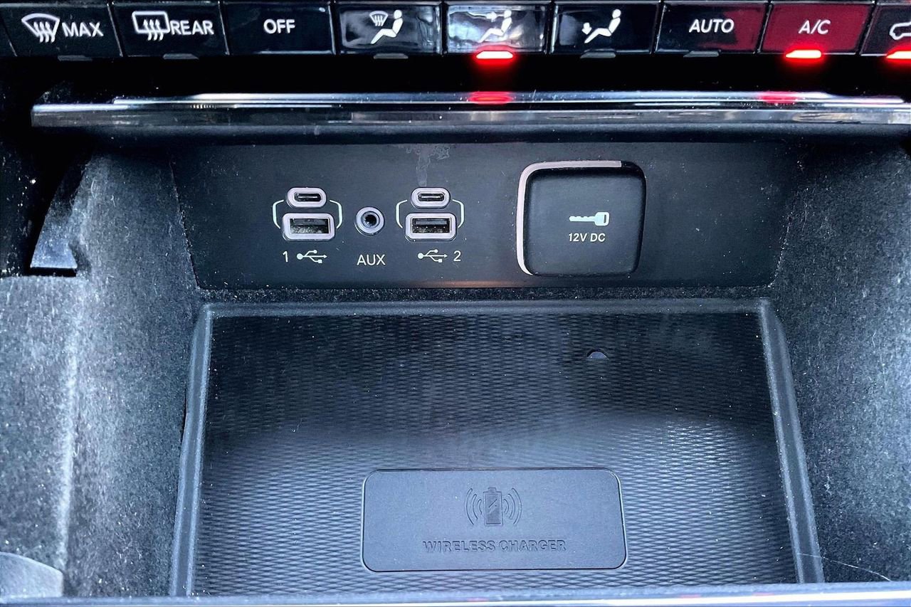 Certified 2021 Jeep Grand Cherokee L Overland w/ Luxury Tech Group IV image 19