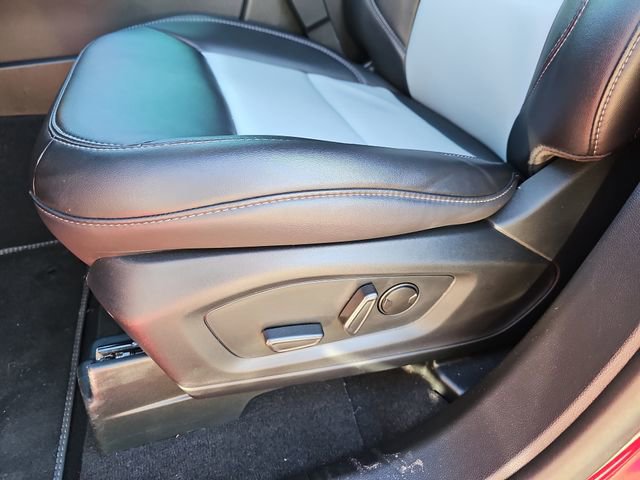 Used 2023 Ford Explorer XLT w/ Equipment Group 202A image 18