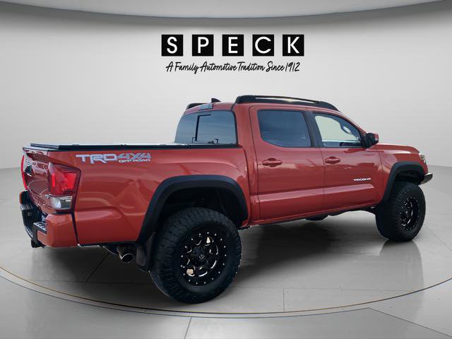 Used 2017 Toyota Tacoma TRD Off-Road w/ Premium & Technology Package AWD/4WD image 5