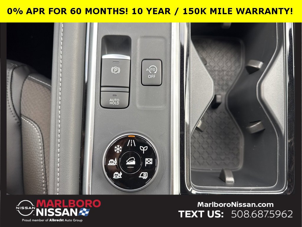 New 2025 Nissan Pathfinder SL image 39