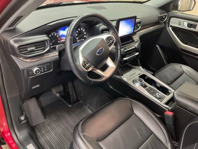 Used 2021 Ford Explorer Limited w/ Equipment Group 301A AWD/4WD image 5