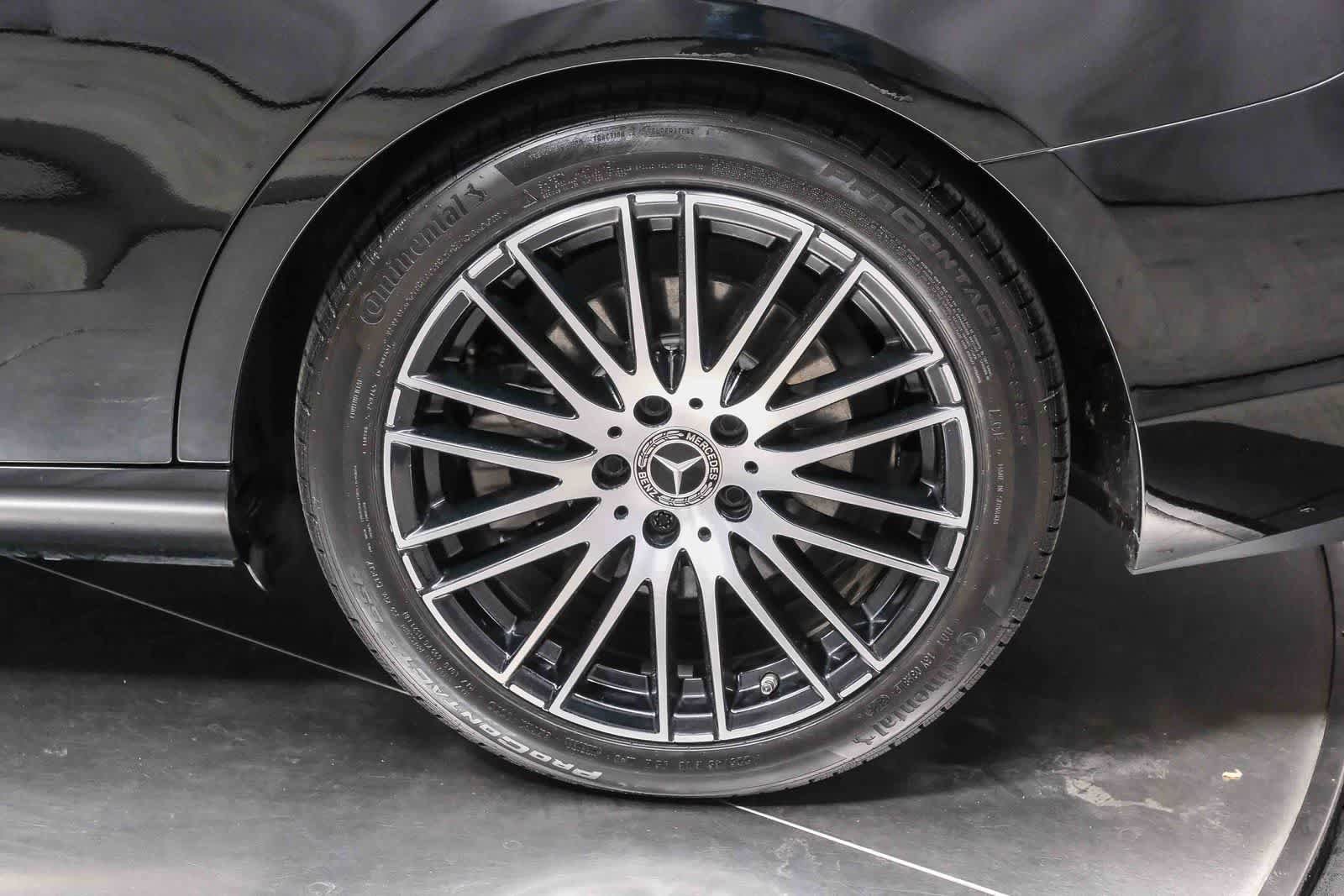 Used 2022 Mercedes-Benz C 300 Sedan image 9