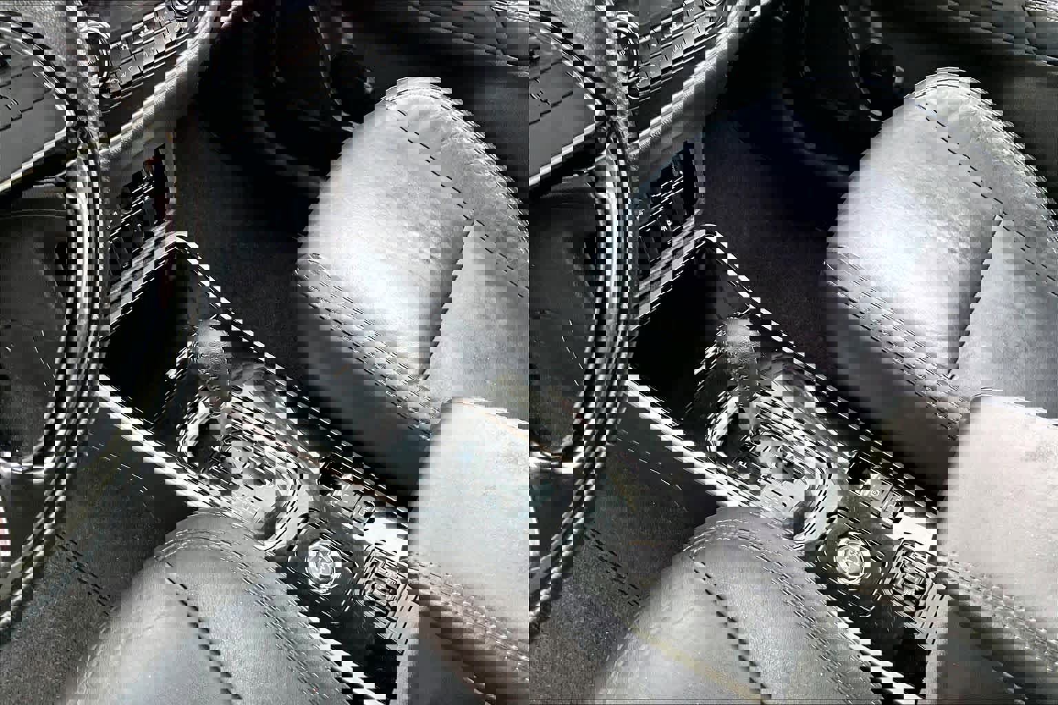 Used 2019 Mitsubishi Outlander SEL image 16