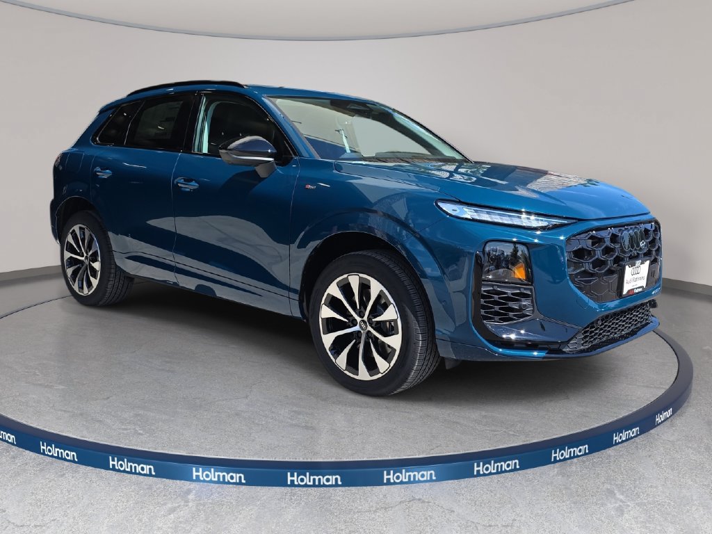 New 2026 Audi Q3 quattro 2.0T AWD/4WD image 3