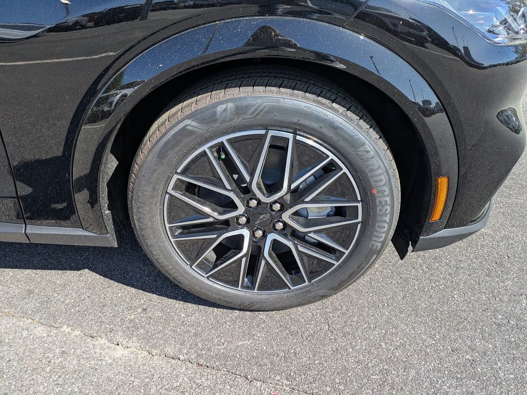 New 2026 Ford Mustang Mach-E Premium image 11