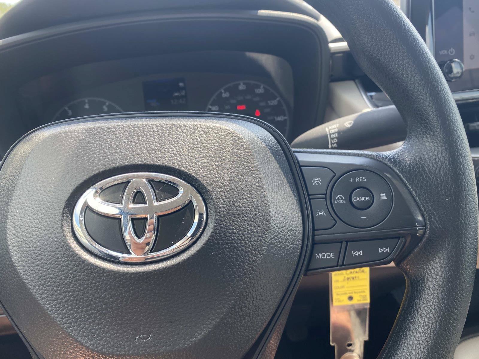 Used 2025 Toyota Corolla LE FWD image 42