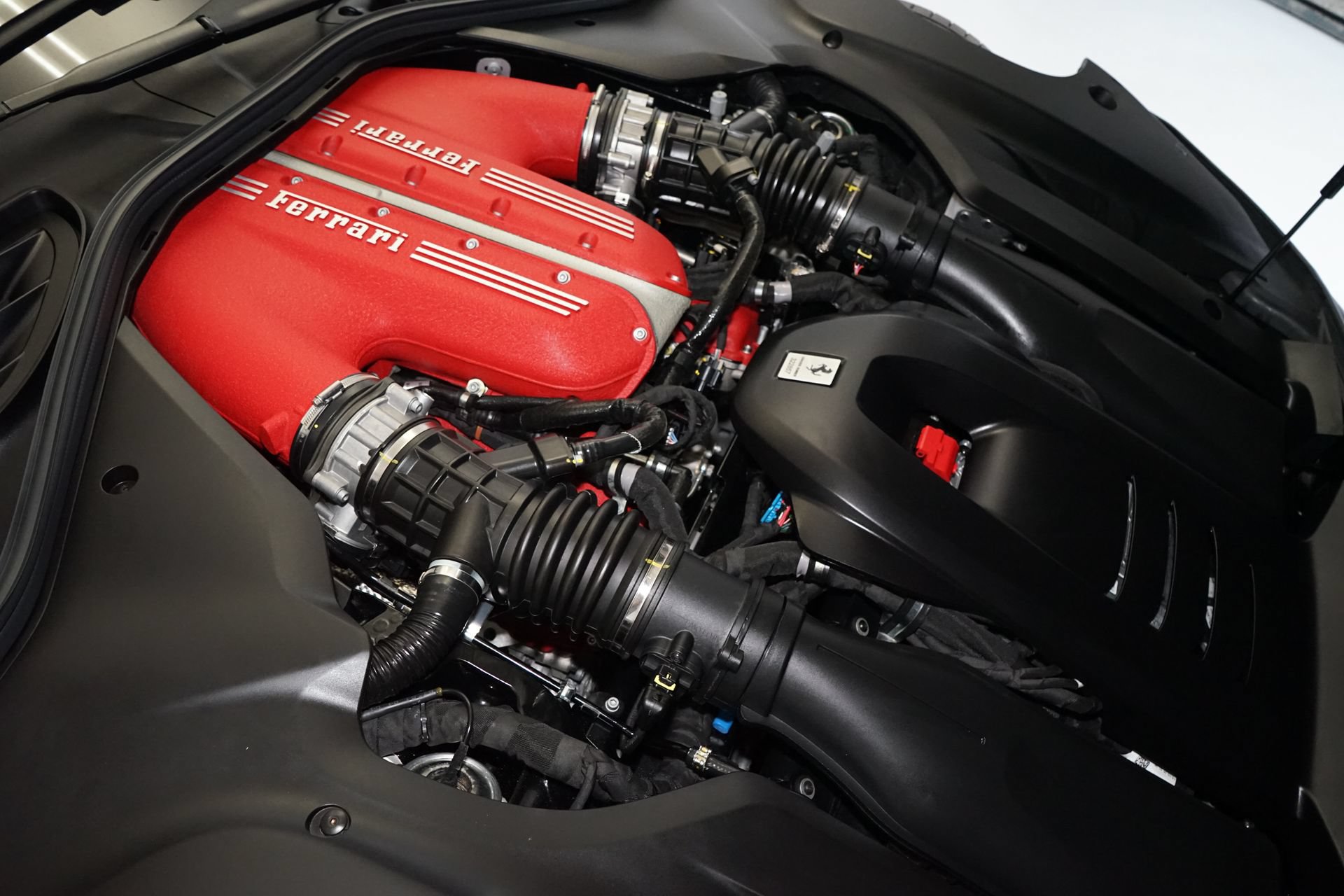 Used 2025 Ferrari 12Cilindri RWD image 39