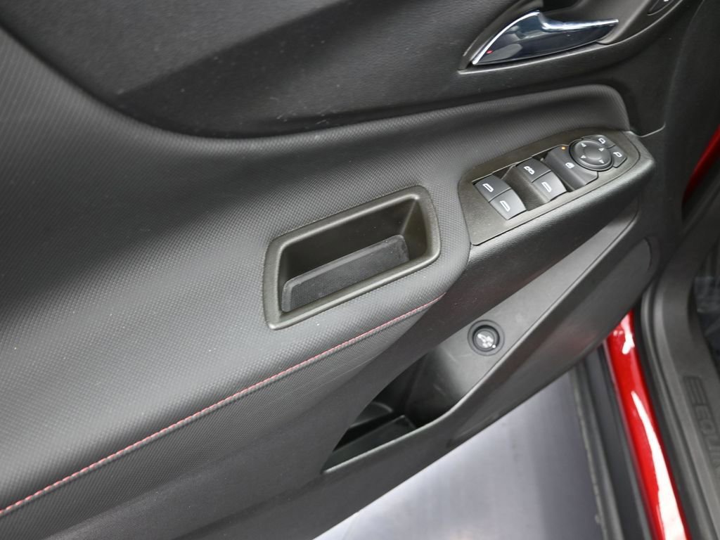 Used 2023 Chevrolet Equinox RS image 10