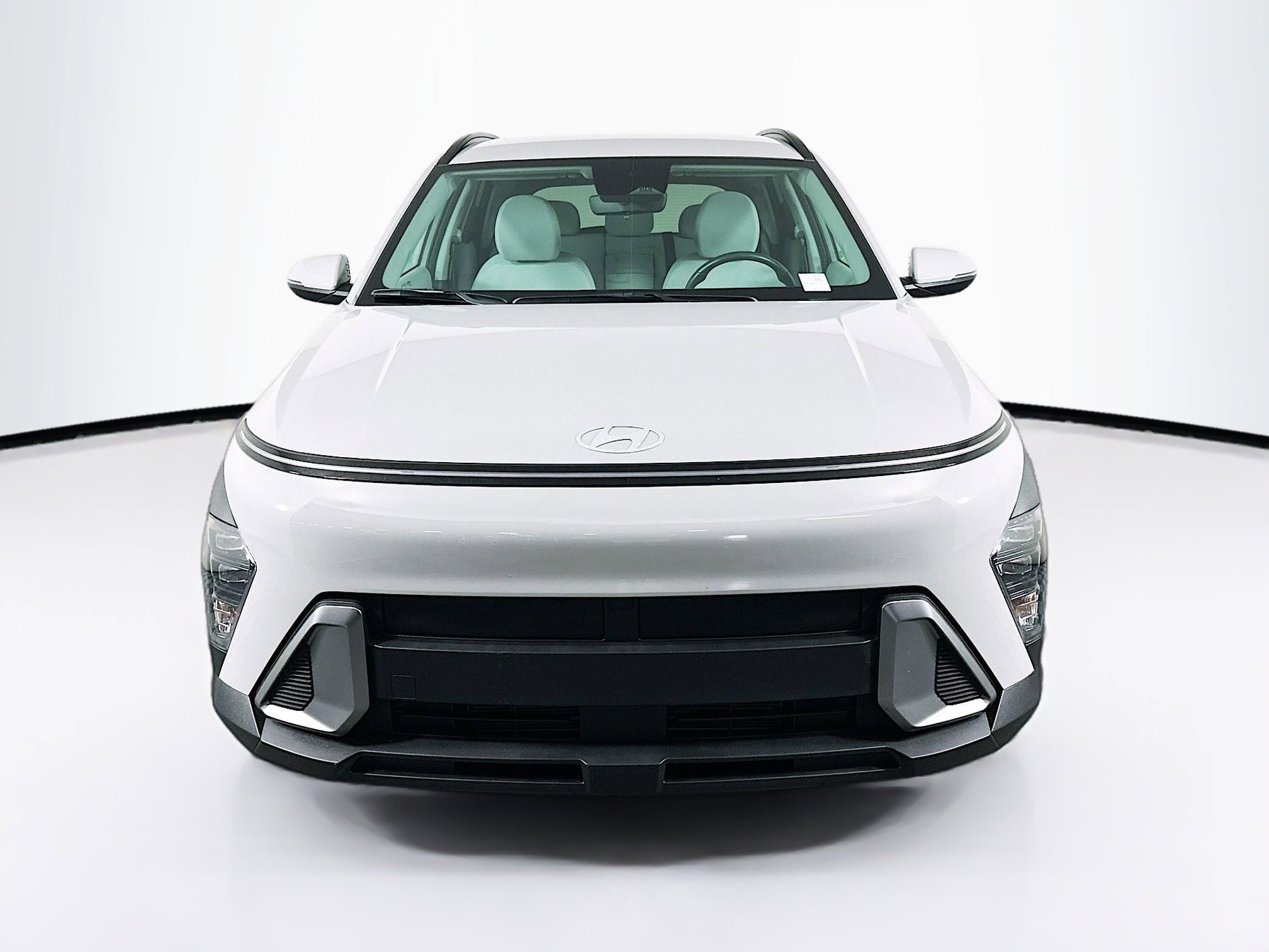 Used 2025 Hyundai Kona SEL image 2