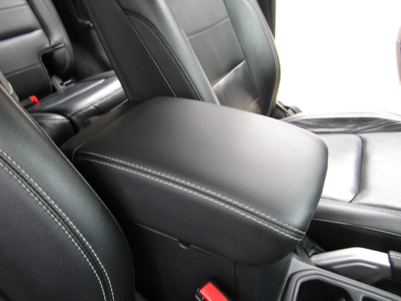 Used 2021 Jeep Wrangler Unlimited Sahara w/ Uconnect 4C Nav & Sound Group image 34