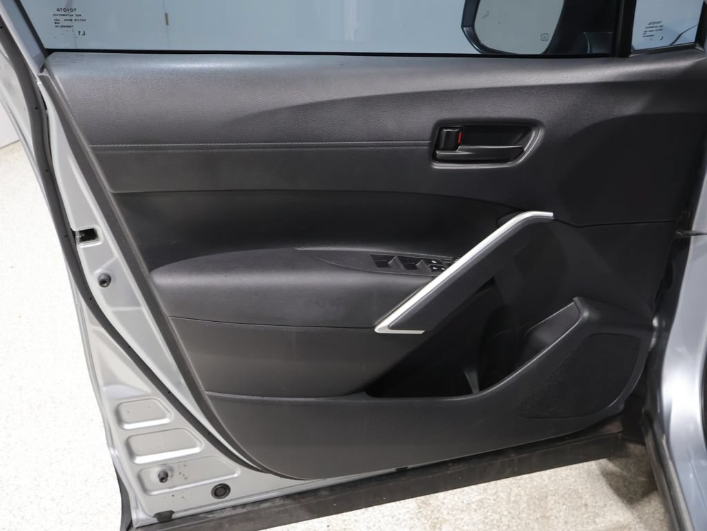 Used 2023 Toyota Corolla Cross LE w/ Moonroof Package AWD/4WD image 13