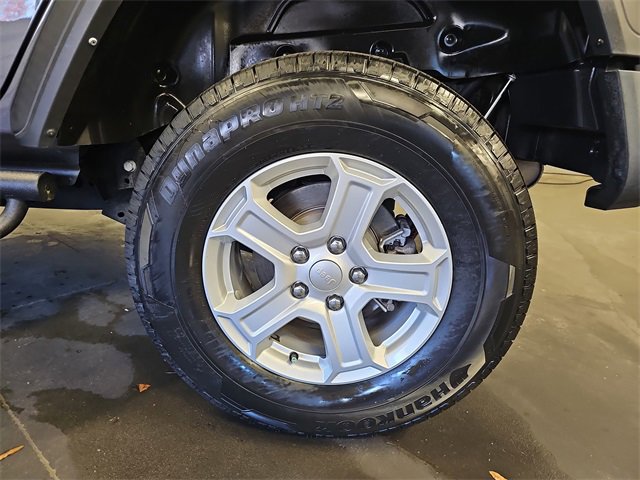 Used 2021 Jeep Wrangler Unlimited Sport image 30