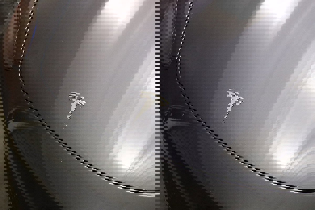 Used 2023 Tesla Model 3 Standard Range image 3