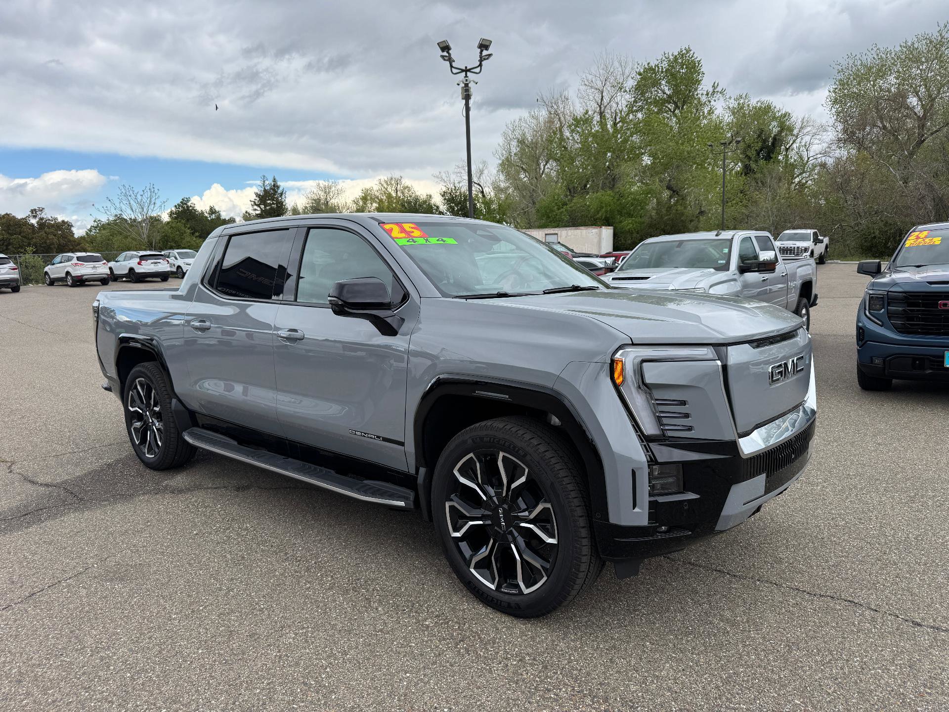 New 2025 GMC Sierra EV Denali image 6