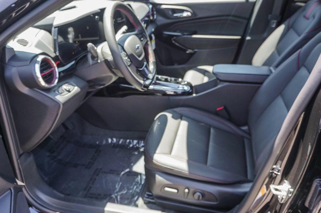 New 2026 Chevrolet Trax RS w/ Driver Confidence Package FWD image 17